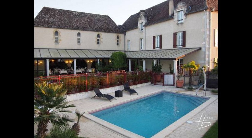 Hotel Logis De France Hostellerie Des Ducs  Duras
