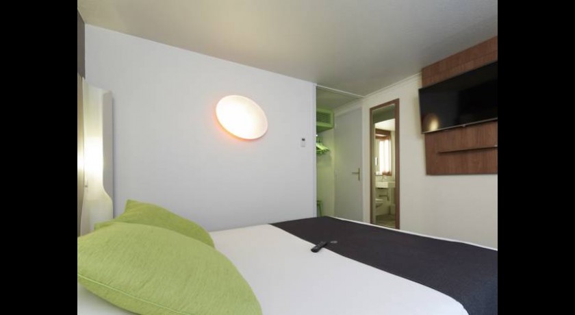 Séjour Confortable et Écoresponsable au Campanile Clermont-Ferrand Le Brézet