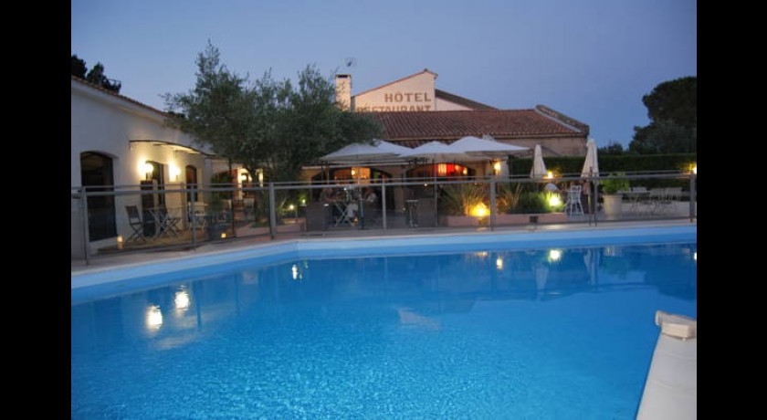 Les Aubuns Country Hotel  Caissargues