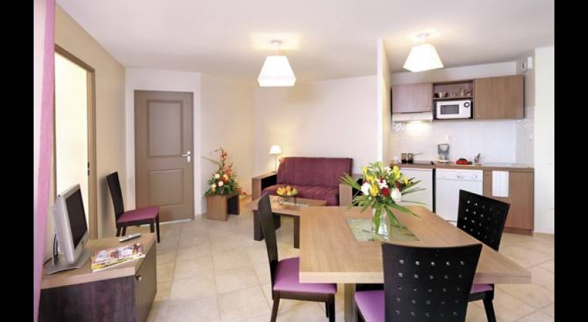 Hotel Park&suites Village Rousset 