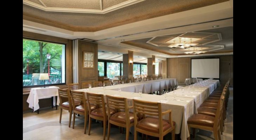 Relais & Châteaux-hotel Cazaudehore - La Forestière  Saint-germain-en-laye