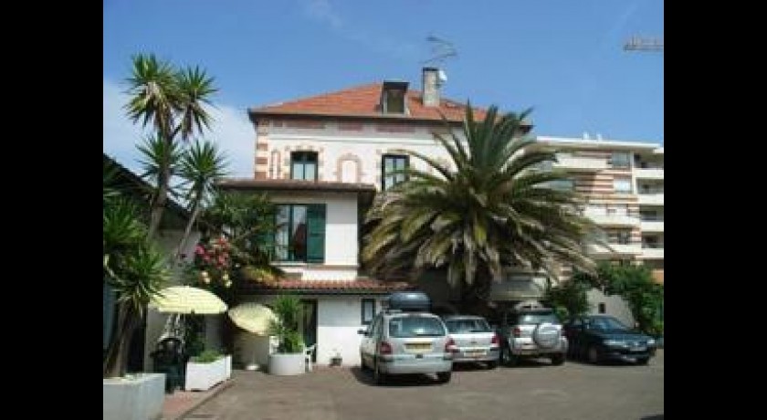 Hôtel-résidence Le Grillon  Arcachon