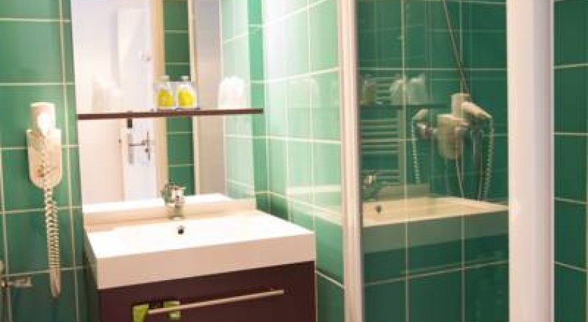 32+ Hotels All Suite Home Le Teich, Implanté en lisière d&#039;une