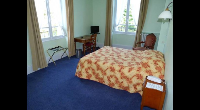 Hôtel Des Thermes Et Des Sources  Bourbon-l'archambault