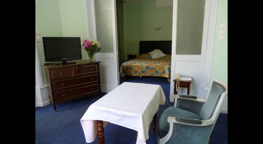 Hôtel Des Thermes Et Des Sources  Bourbon-l'archambault