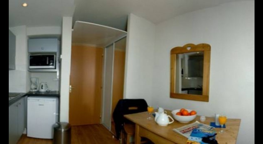 Hotel Le Rond Point Des Pistes  Tignes