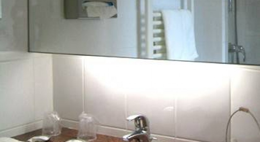 Hotel La Mere Champlain  Cancale