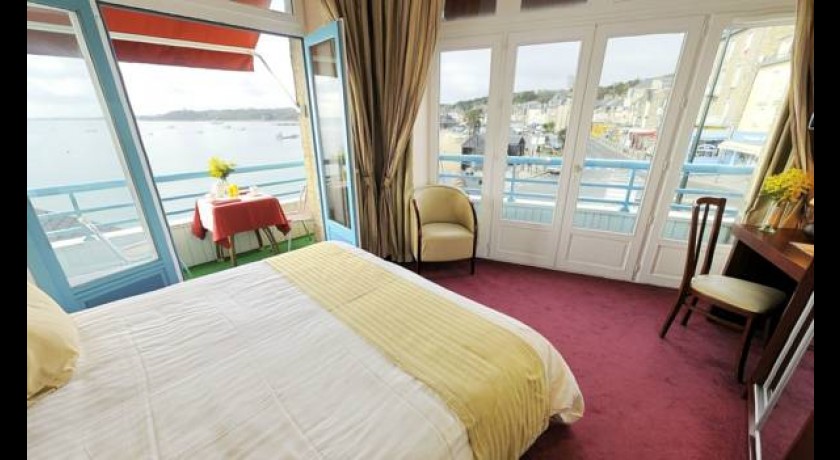 Hotel La Mere Champlain  Cancale