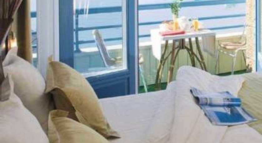 Hotel La Mere Champlain  Cancale