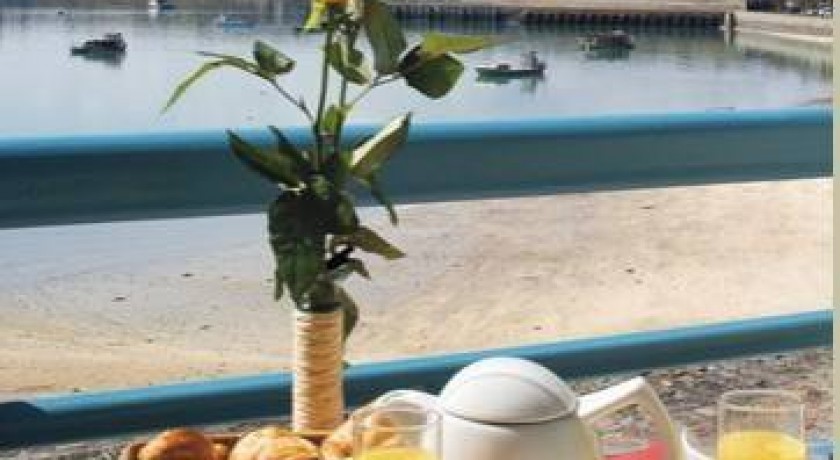 Hotel La Mere Champlain  Cancale