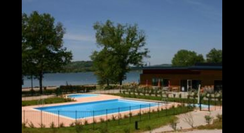 Hotel Madame Vacances Les Chalets Du Lac De La Vingeanne  Longeau-percey