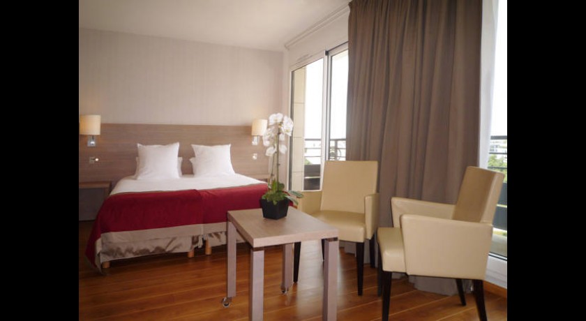 Hotel Residhome Privilege Monceau  Bois-colombes