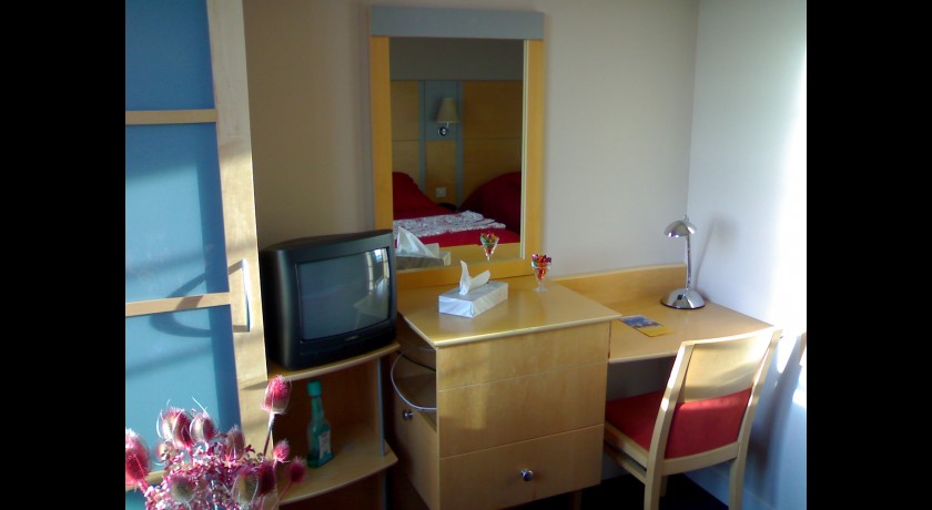 Hotel Restaurant Le Plaisance  Maurs