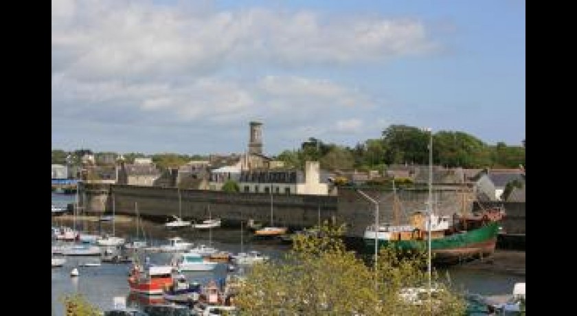 Hotel Du Port  Concarneau