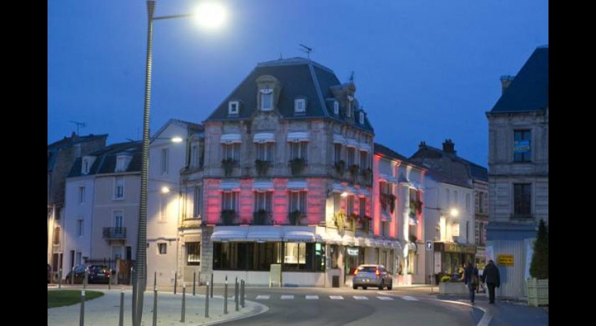 Hôtel Restaurant Des Remparts  Chaumont