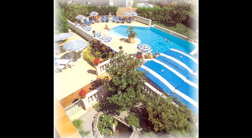 Hotel La Franc Comtoise  Villeneuve-loubet