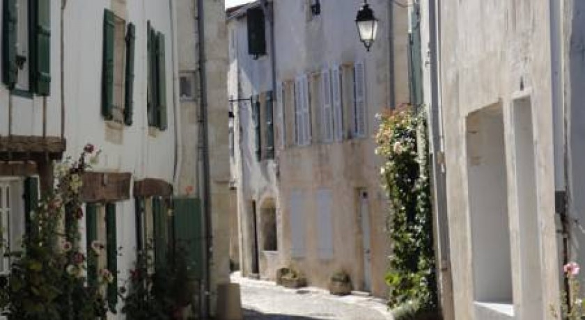 Thb La Maison Douce Hotel In Saint Martin De Rã - 