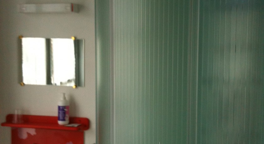 Hotel Auberge Des Gourmets  Gien