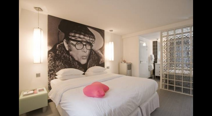 Hotel Kube Rooms And Bars  Paris