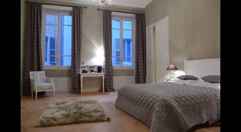 Les Suites De L'hôtel Particulier De Sautet - Maison D'hôtes De Caractère  Chambéry