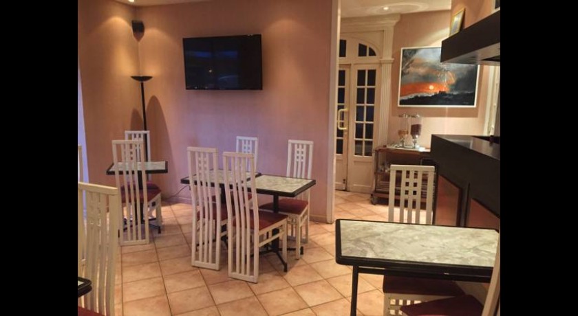 Hotel Le Faisan  Montluçon