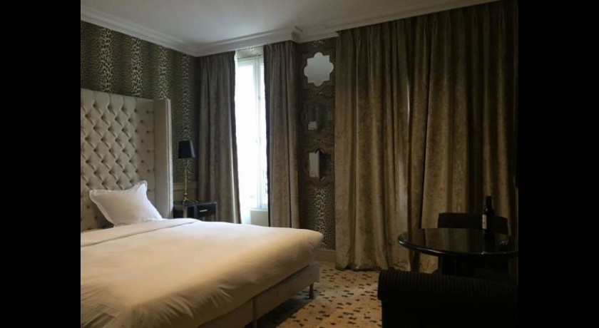 Hotel L'horset Washington  Paris