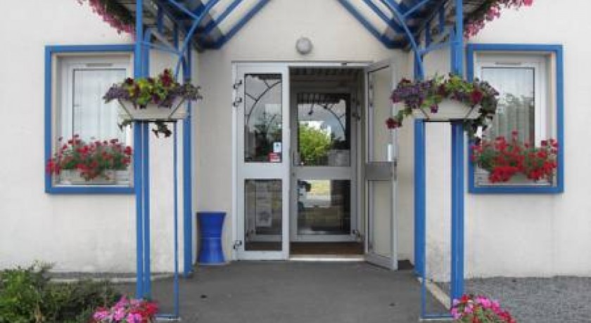 Blue Hotel  Trégueux