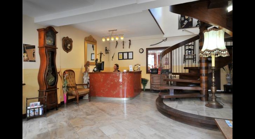 Hotel La Licorne  Beaugency