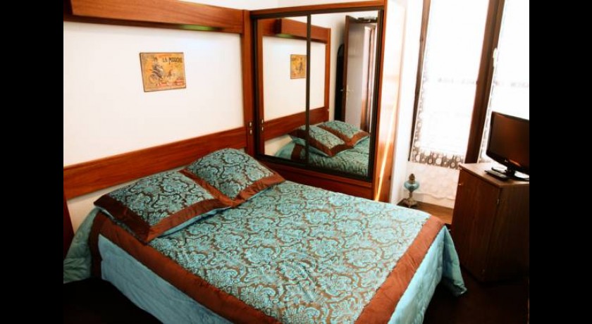 Hotel La Licorne  Beaugency