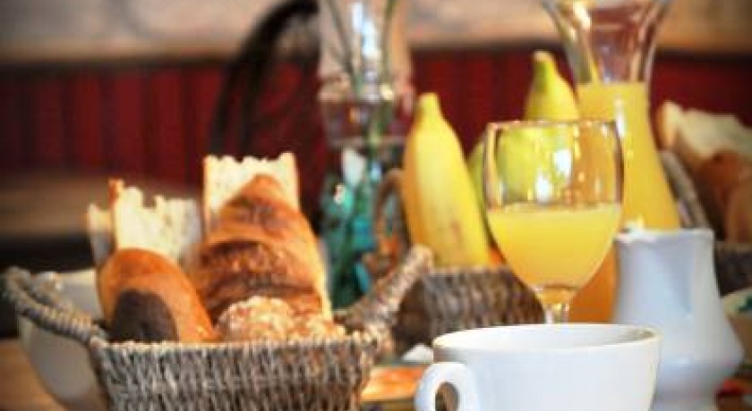 Hotel La Licorne  Beaugency