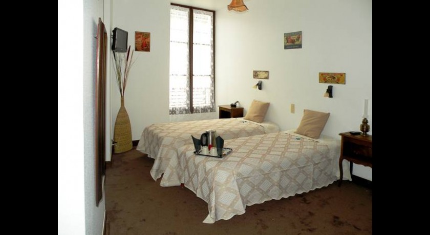 Hotel La Licorne  Beaugency