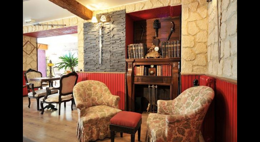 Hotel La Licorne  Beaugency