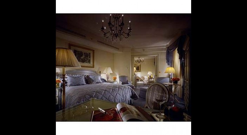 Four Seasons Hotel George V  Paris