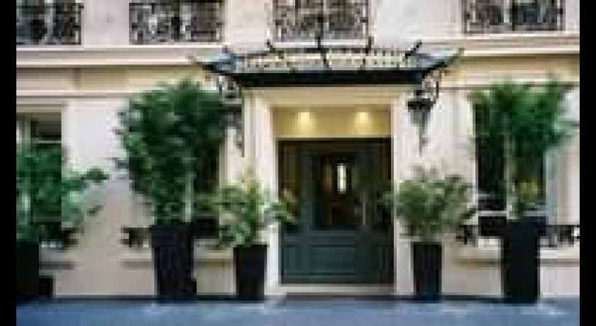 Découvrez l'Hôtel de Montesquieu à Paris | Séjour Élégant 4 Étoiles Proche des Champs-Élysées