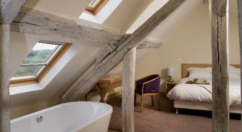 Hôtel Le Parc à Marly-le-Roi - Charme et Confort au Cœur de la Tradition