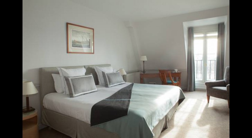 HÔTEL BRIGHTON Paris 4 étoiles - Luxe près du Louvre & des Tuileries