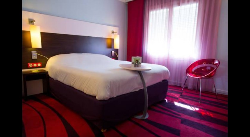 Découvrez l'élégance et le confort à l'Hôtel Ibis Styles Marseille Centre Prado Castellane