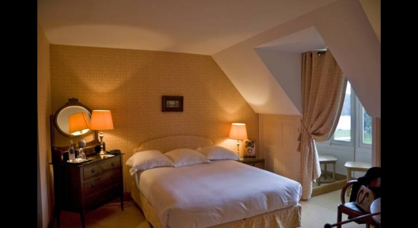 Hotel Abbaye Des Vaux De Cernay  Cernay-la-ville