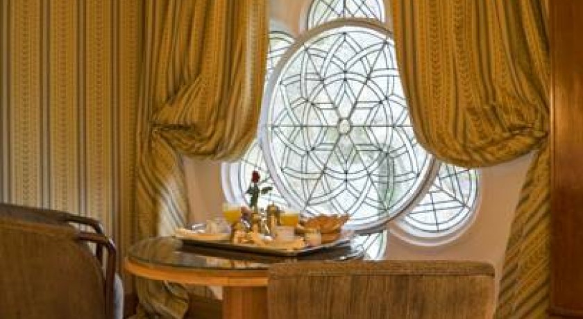 Hotel Abbaye Des Vaux De Cernay  Cernay-la-ville