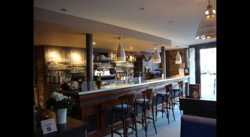 Hotel Le Cadoudal  Auray