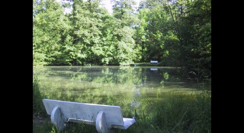 Hotel Domaine De L'etang  Mons-en-laonnois