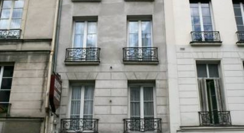 Séjournez au Sully Hôtel - Charmant Hôtel Économique au Cœur du Marais à Paris