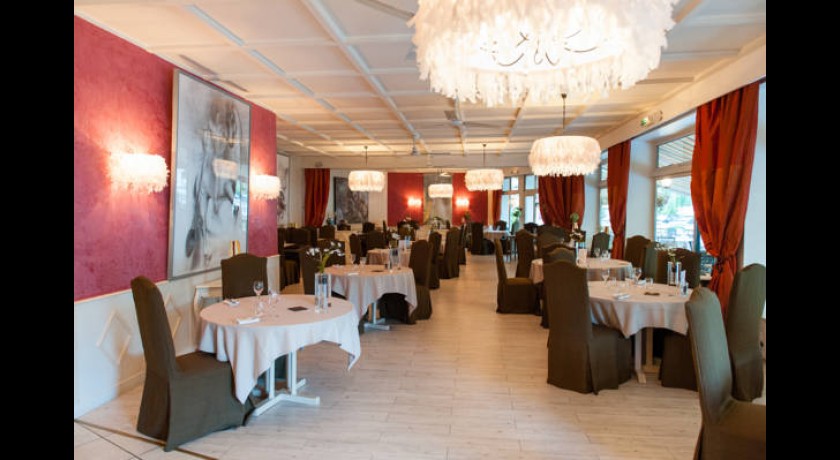 Hotel Restaurant Charbonnel  Brantôme
