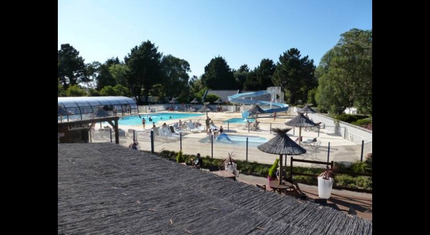 Camping Le Bordeneo  Le palais