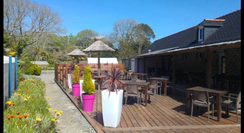 Camping Le Bordeneo  Le palais