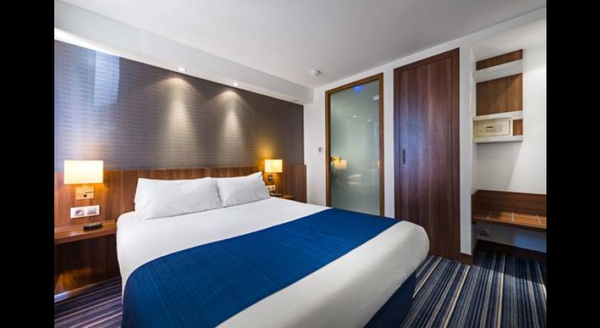 Holiday Inn Express Marseille - Provence Airport  Vitrolles