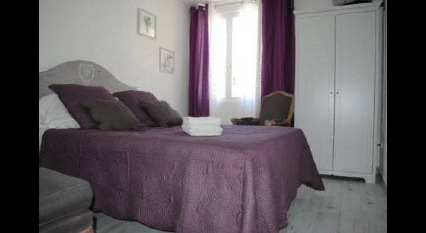 Hôtel Restaurant Le Provençal au Grau du Roi - Cuisine Maison & Chambres Climatisées