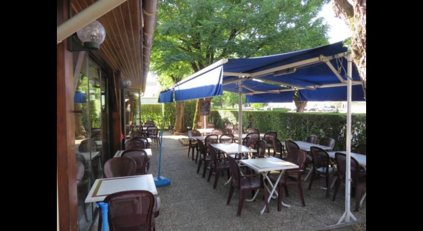 Hôtel De Savoie  Saint-laurent-de-mure