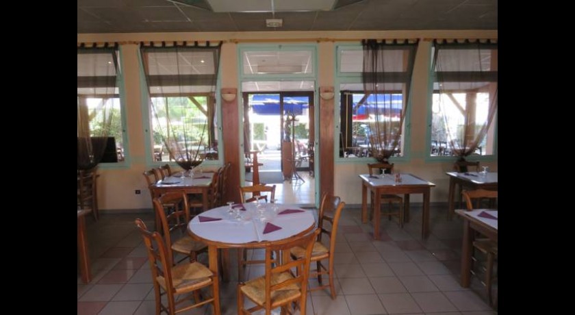 Hôtel De Savoie  Saint-laurent-de-mure