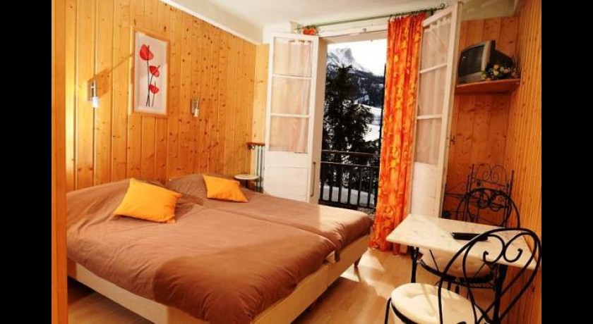 Hôtel L'Équipe  Le sauze